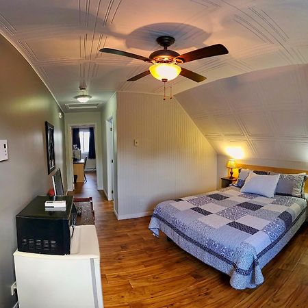 Motel Au Vieux Frontenac Thetford Mines Zewnętrze zdjęcie