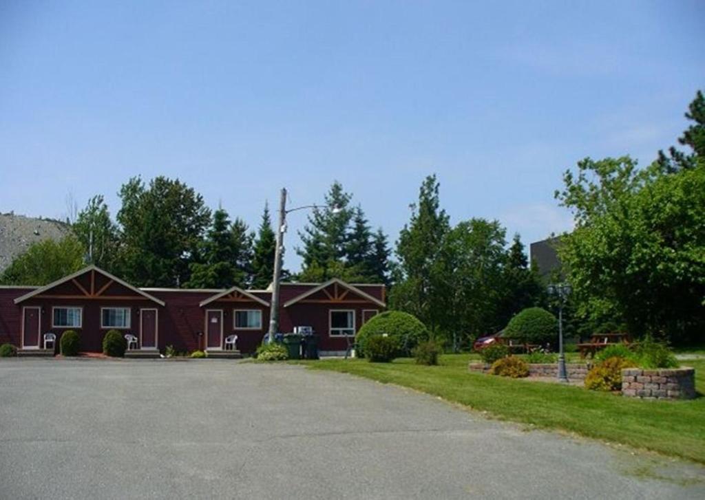 Motel Au Vieux Frontenac Thetford Mines Zewnętrze zdjęcie